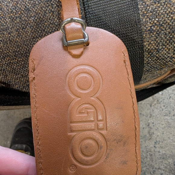 Stylish Gray and Tan Travel Bag - Picture 2 of 5